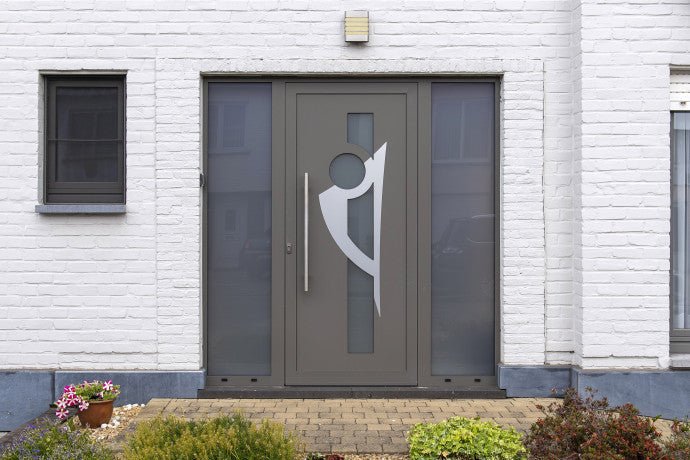 Paneles para puertas de entrada: cómo elegir el diseño adecuado - Frager España | fabricante de paneles de puerta